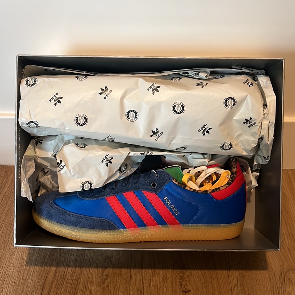 BRAND NEW MENS Adidas Samba Politics